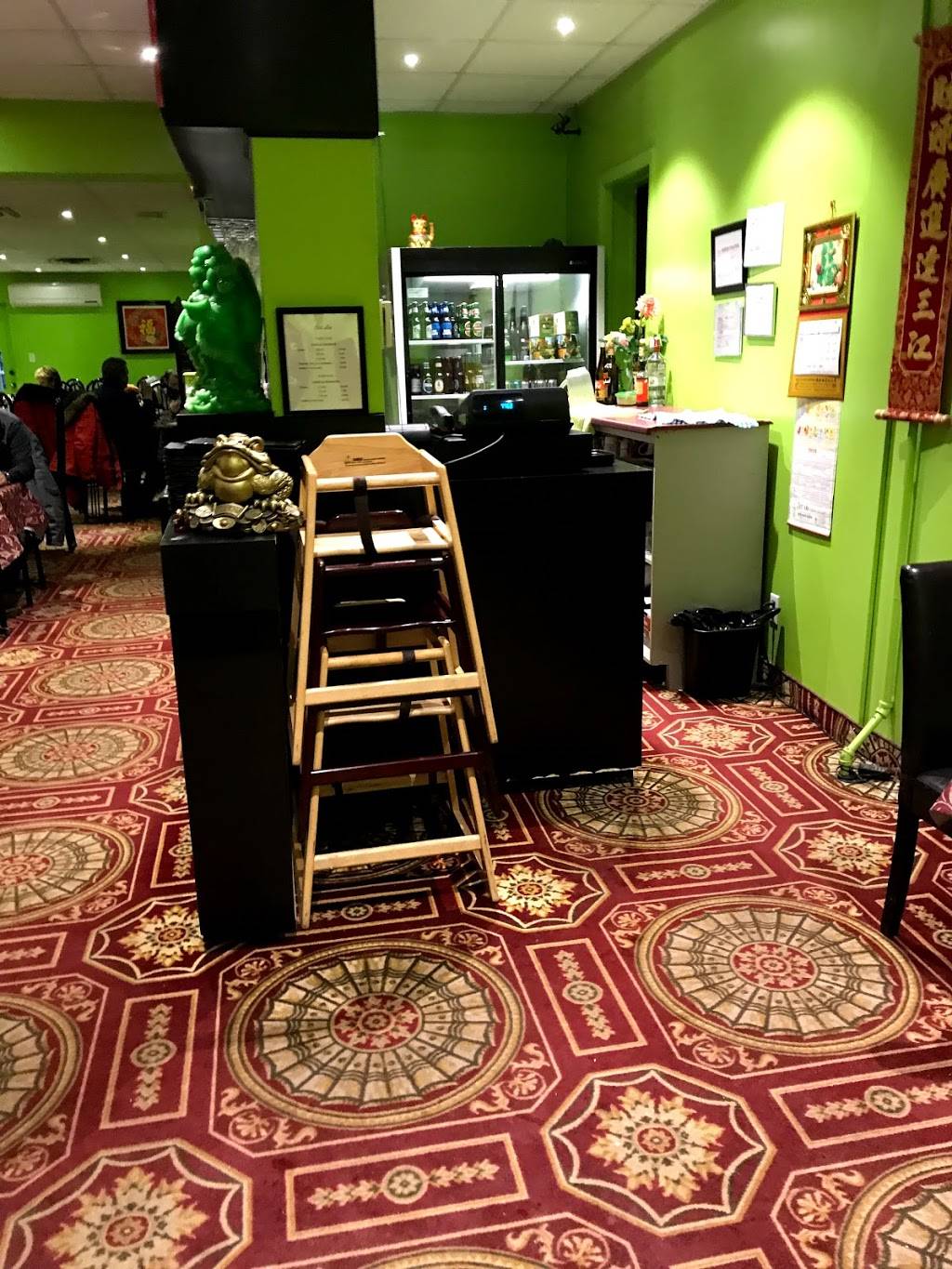 Lin City | restaurant | 255 Rue Papineau, Papineauville, QC J0V 1R0, Canada | 8194276226 OR +1 819-427-6226