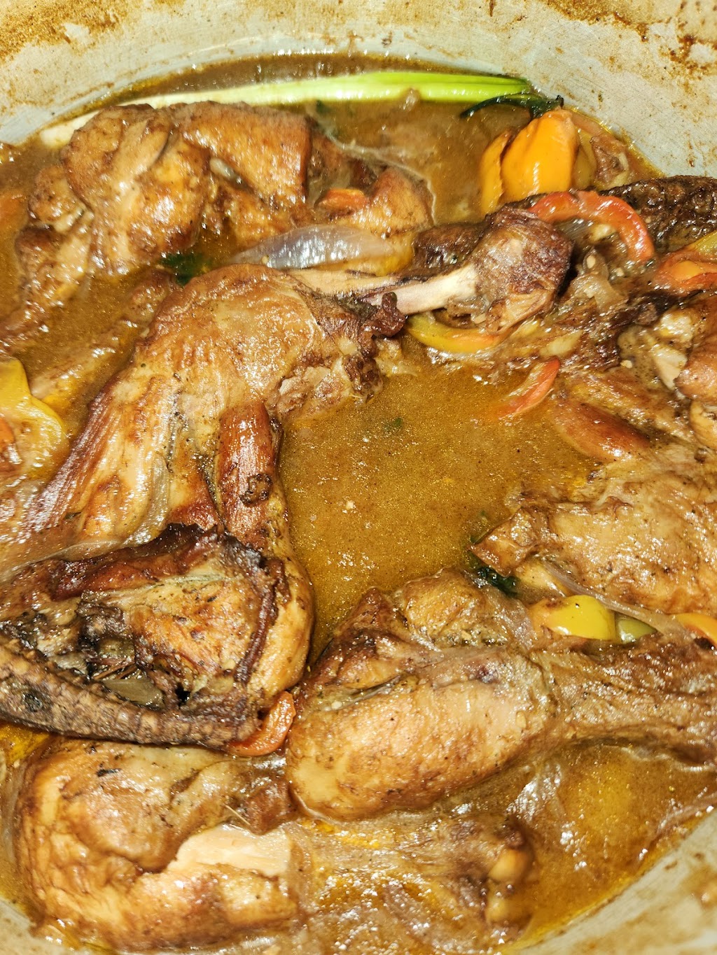 Island Spices Kitchen | restaurant | 110 N El Dorado St, Stockton, CA 95202, USA | 2096859036 OR +1 209-685-9036