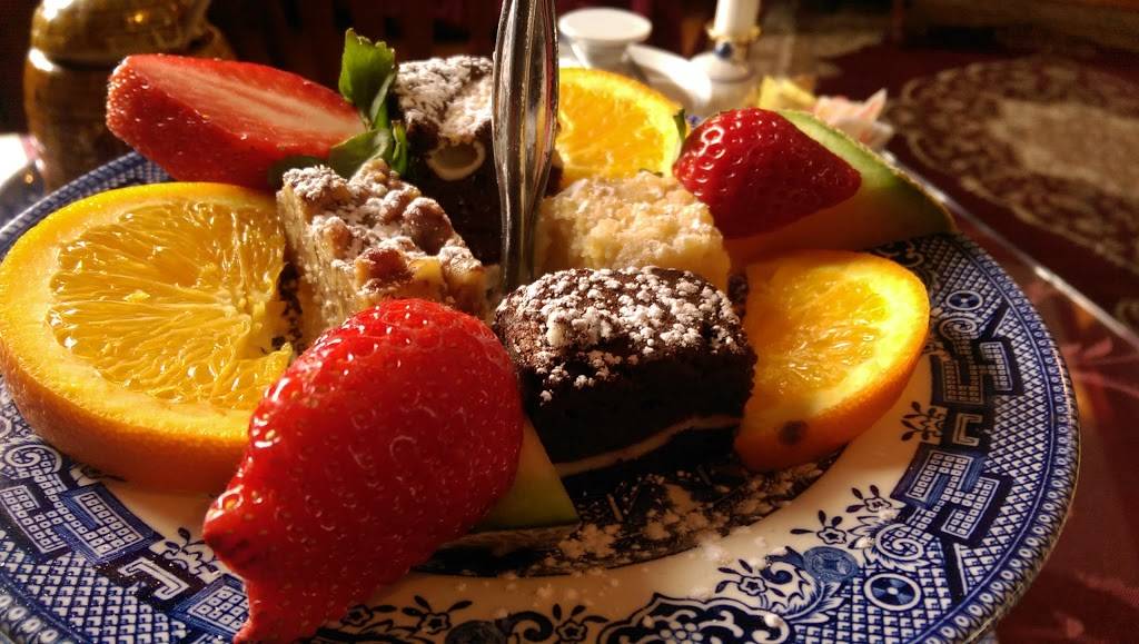 Dunbar House Restaurant & Tea Room | cafe | 1 Water St, Sandwich, MA 02563, USA | 5088332485 OR +1 508-833-2485