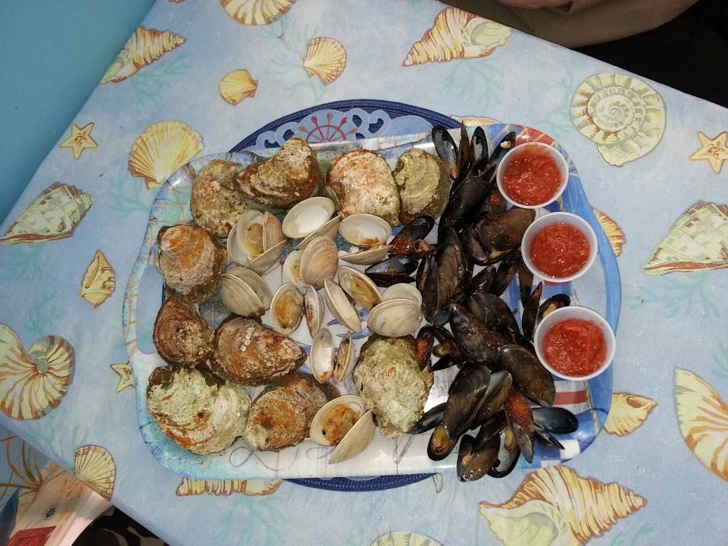 Captain Smiths Seafood | meal takeaway | 13944 Solomons Island Rd S, Solomons, MD 20688, USA | 4103261134 OR +1 410-326-1134