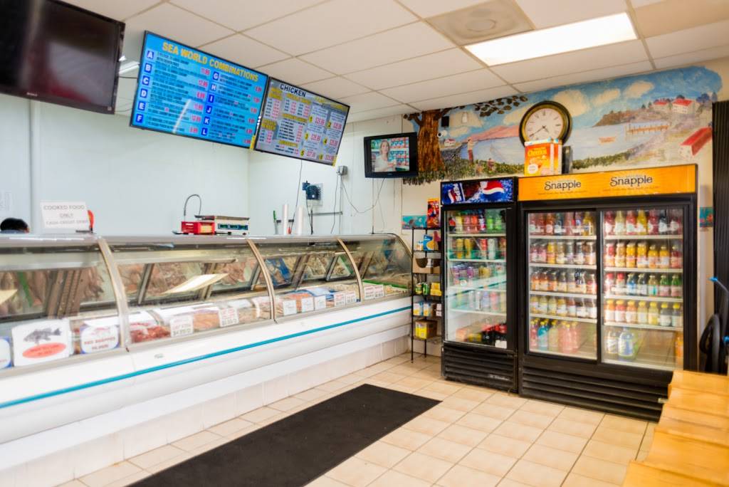 Sea World Fish Market | restaurant | 15084 Gratiot Ave, Detroit, MI 48205, USA | 3135213110 OR +1 313-521-3110