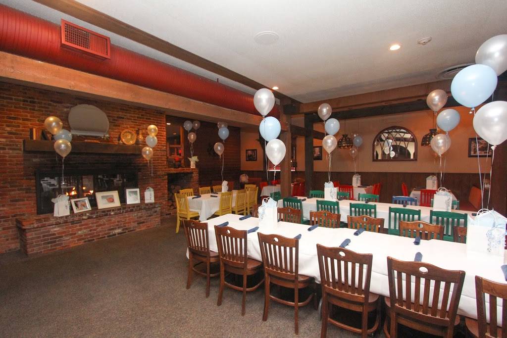 Chucks Steak House / Margaritagrill | restaurant | 10 Prospect St, Auburn, MA 01501, USA | 5088322553 OR +1 508-832-2553