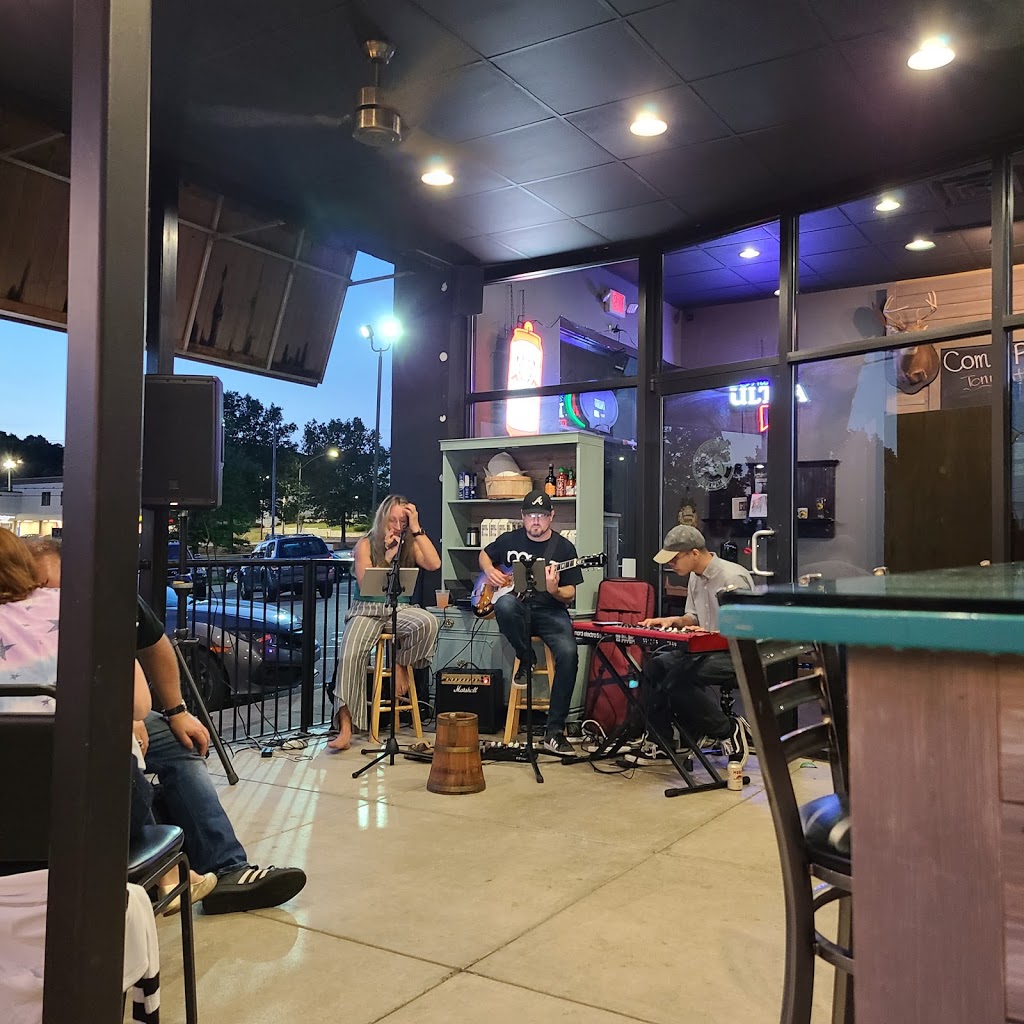 The Backyard Market Vestavia | restaurant | 633 Montgomery Hwy, Vestavia Hills, AL 35216, USA | 2056375731 OR +1 205-637-5731