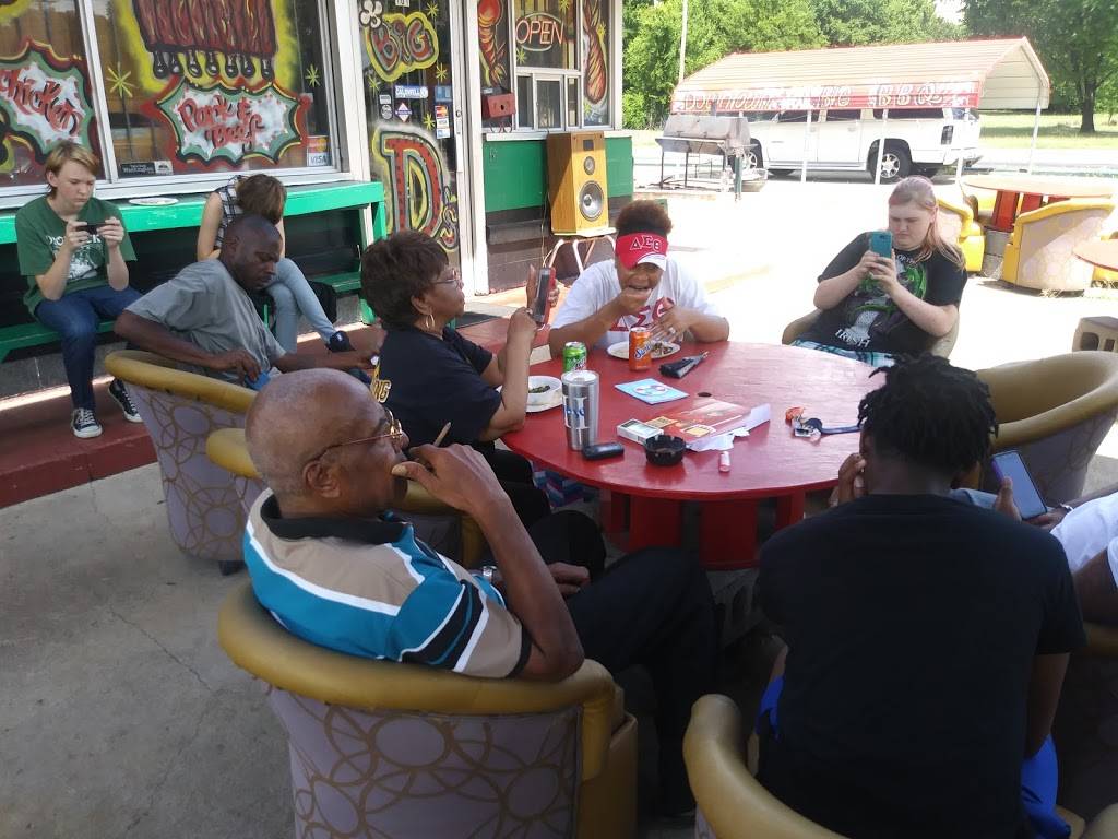 Big Ds BarbQue | restaurant | 101 Common St, Shreveport, LA 71101, USA | 3189460316 OR +1 318-946-0316