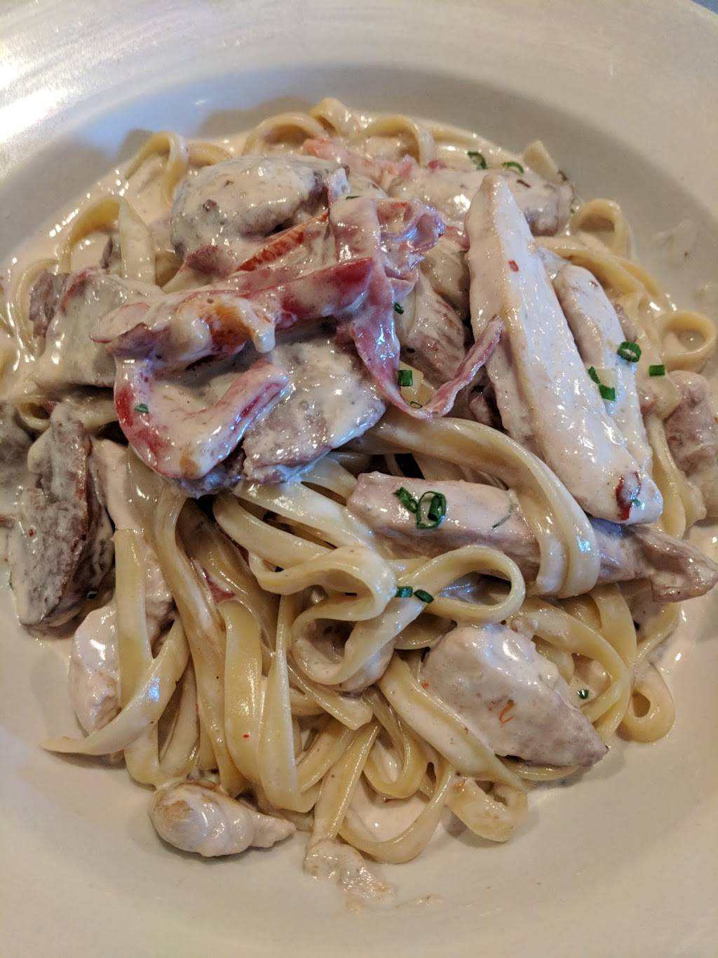 Alinas | restaurant | 96 Russell St, Hadley, MA 01035, USA | 4135848000 OR +1 413-584-8000