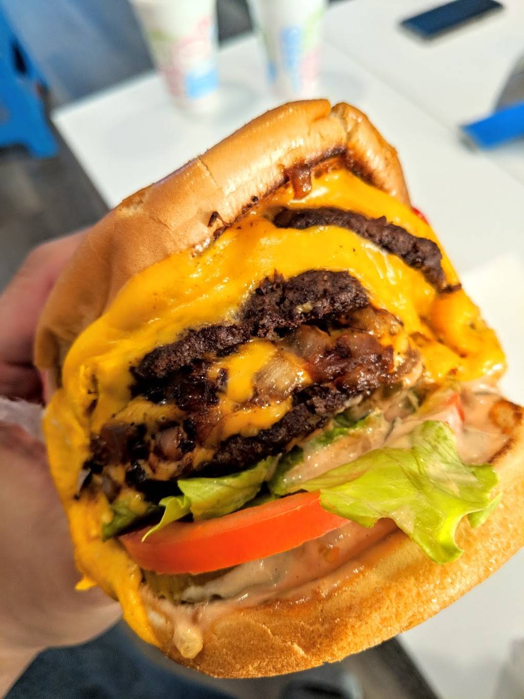 In-N-Out Burger | restaurant | 9070 Whittier Blvd, Pico Rivera, CA 90660, USA | 8007861000 OR +1 800-786-1000