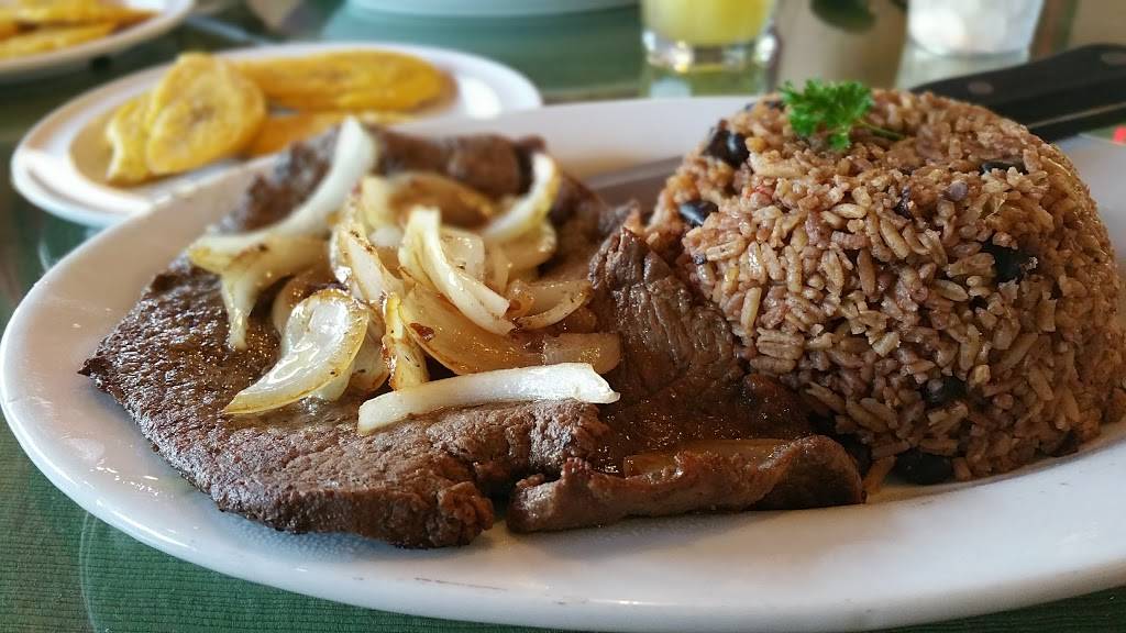 Mambos Dominican Kitchen | restaurant | 1950 N Arizona Ave #8, Chandler, AZ 85225, USA | 4807189210 OR +1 480-718-9210