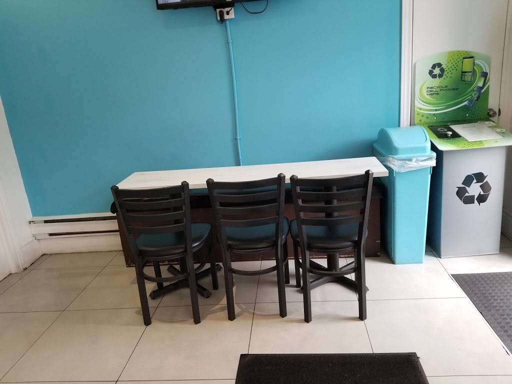 Souvlaki Guys | restaurant | 6 Fairlawn Ave, Toronto, ON M5M 1S7, Canada | 4164894895 OR +1 416-489-4895