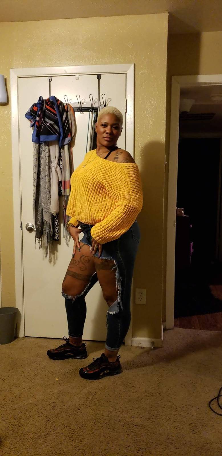 4th Quarter Sports Grill | restaurant | 7460 S Westmoreland Rd, Dallas, TX 75237, USA | 9725721910 OR +1 972-572-1910