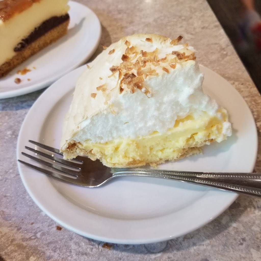 Midtown Family Restaurant | restaurant | 200 Scott Ct, Iowa City, IA 52245, USA | 3193519303 OR +1 319-351-9303