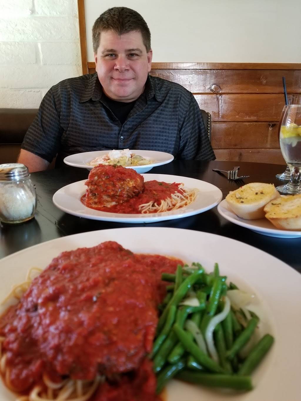 Uncle Sals | restaurant | 3370 North Hayden Road #120, Scottsdale, AZ 85251, USA | 4809902533 OR +1 480-990-2533