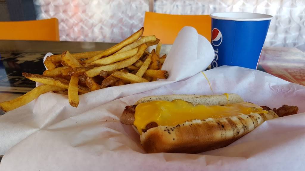 Billy’s Gourmet Hot Dogs | meal takeaway | 2445 Larimer St, Denver, CO 80205, USA | 3032842714 OR +1 303-284-2714