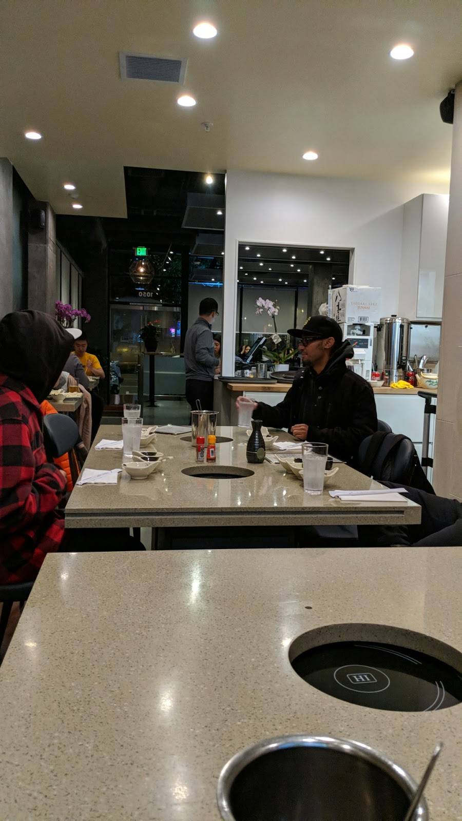 Shabu House | restaurant | 1050 Valencia St, San Francisco, CA 94110, USA | 4157570889 OR +1 415-757-0889