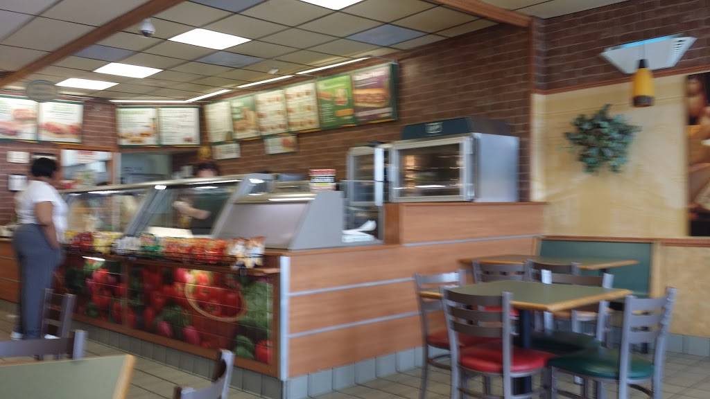 Subway Restaurants | restaurant | 2310 W Shady Grove Rd, Irving, TX 75060, USA | 9723131913 OR +1 972-313-1913