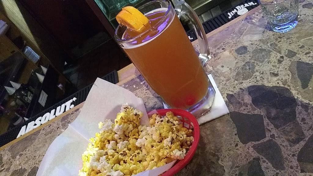 Rogers Roost | restaurant | 33626 Schoenherr Rd, Sterling Heights, MI 48312, USA | 5869797550 OR +1 586-979-7550