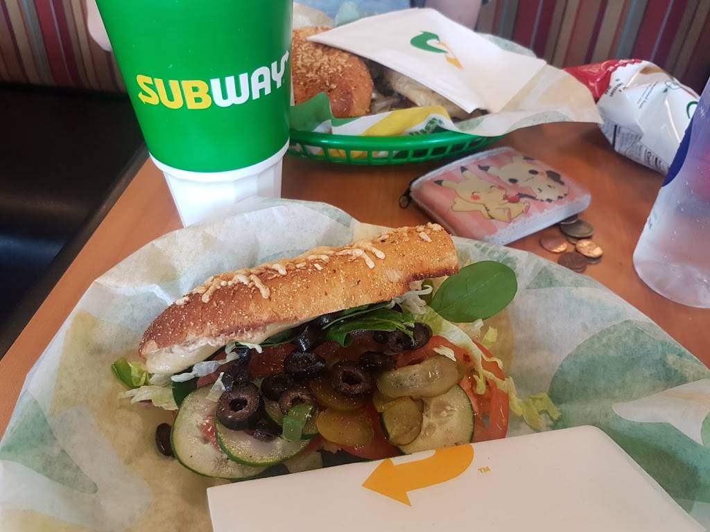 Subway Restaurants | restaurant | 2206 Torrey Pines Rd, La Jolla, CA 92037, USA | 8584592300 OR +1 858-459-2300