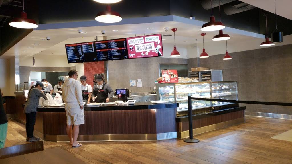 85C Bakery Cafe - Northridge | bakery | 9046 Tampa Ave, Northridge, CA 91324, USA | 8185769885 OR +1 818-576-9885