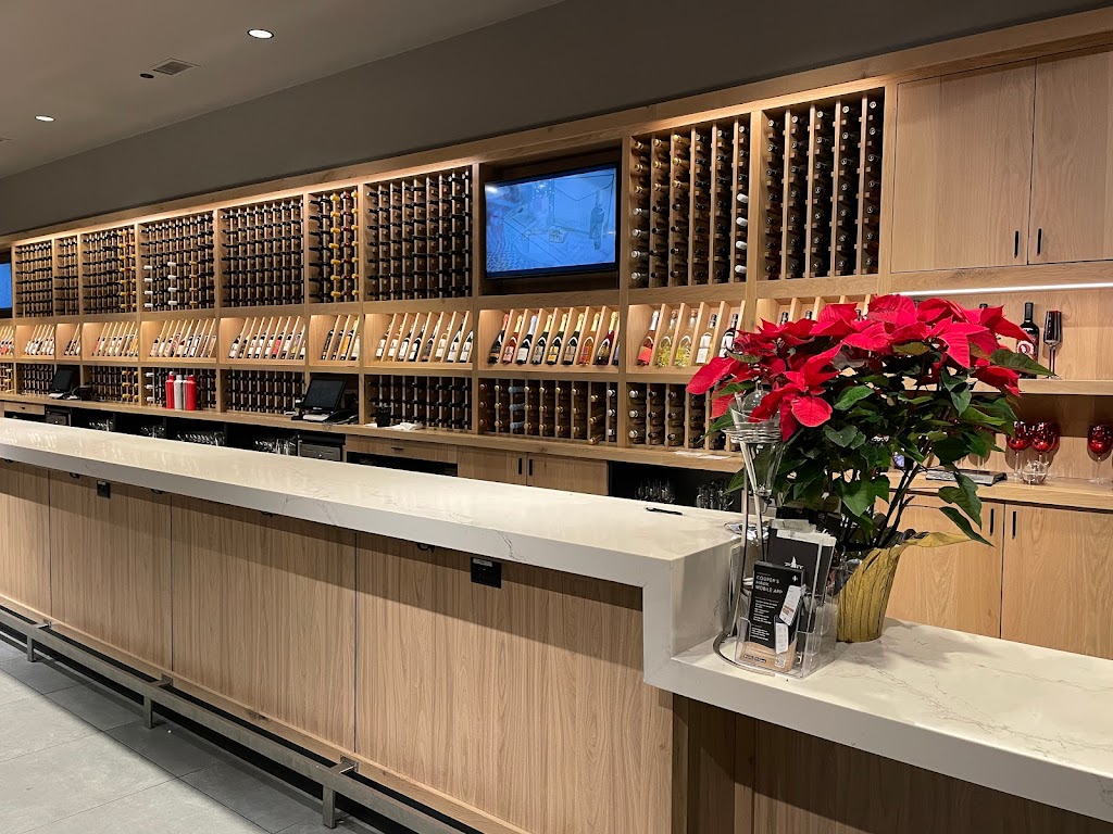 Cooper’s Hawk Winery & Restaurant - Chandler | restaurant | 3325 W Chandler Blvd, Chandler, AZ 85226, USA | 4809367711 OR +1 480-936-7711