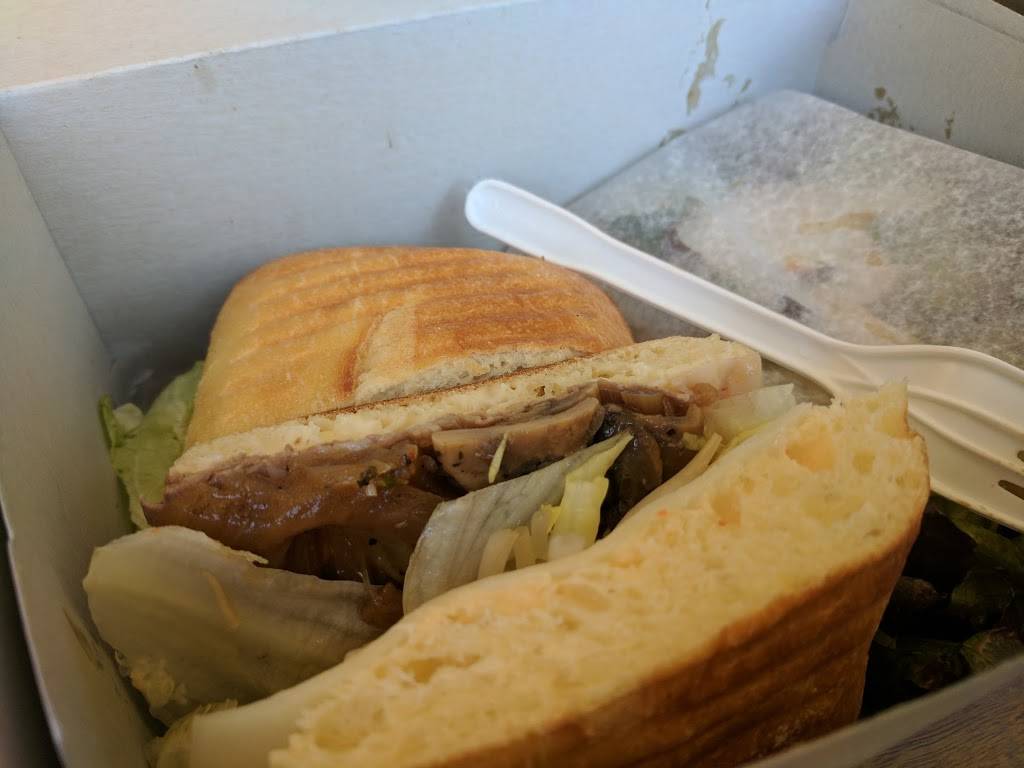 Itz a Wrap | restaurant | 129 Jefferson Ave, Toronto, ON M6K 3E4, Canada | 6474308417 OR +1 647-430-8417