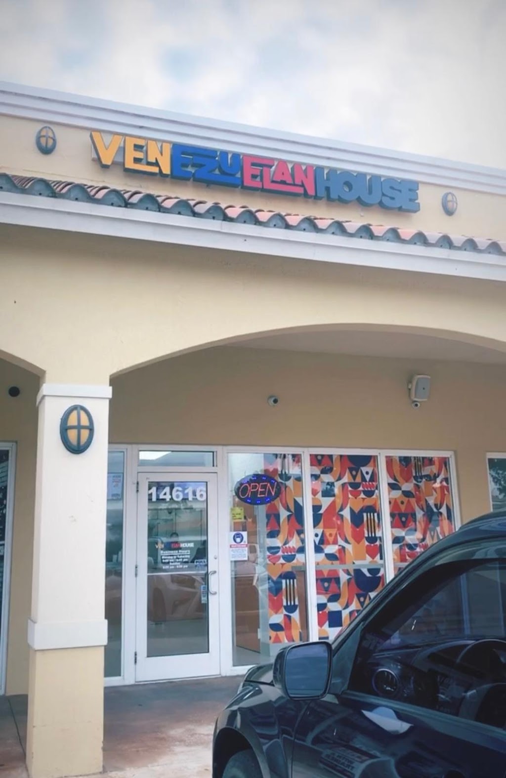 Venezuelan House | restaurant | 14616 SW 8th St, Miami, FL 33184, USA | 7866152526 OR +1 786-615-2526