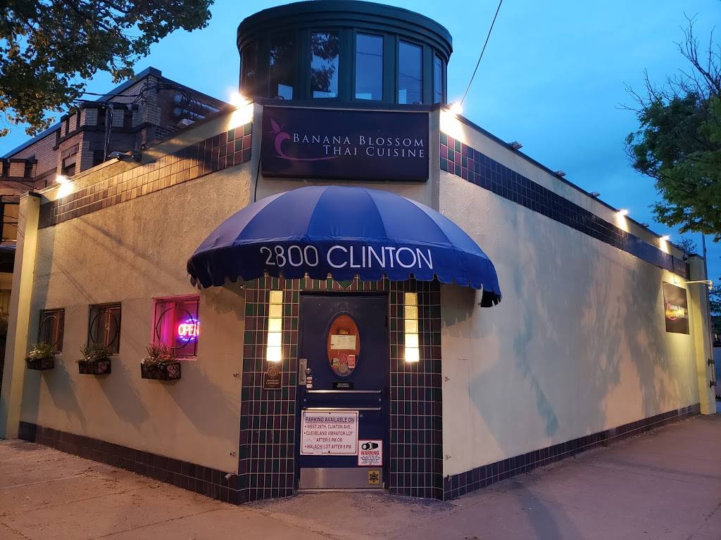 Banana Blossom | restaurant | 2800 Clinton Ave, Cleveland, OH 44113, USA | 2166965529 OR +1 216-696-5529