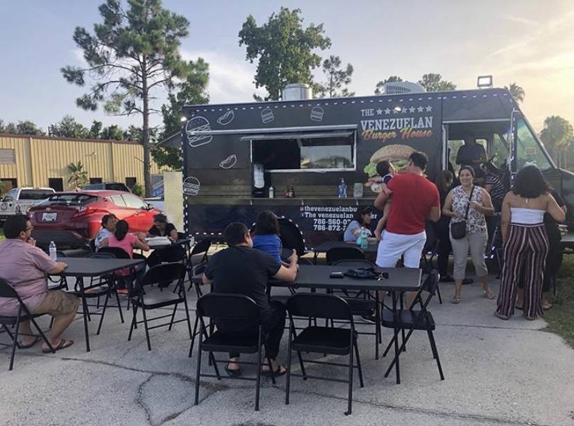 The Venezuelan burger House | restaurant | 7032 Narcoossee Rd, Orlando, FL 32822, USA | 7865600376 OR +1 786-560-0376