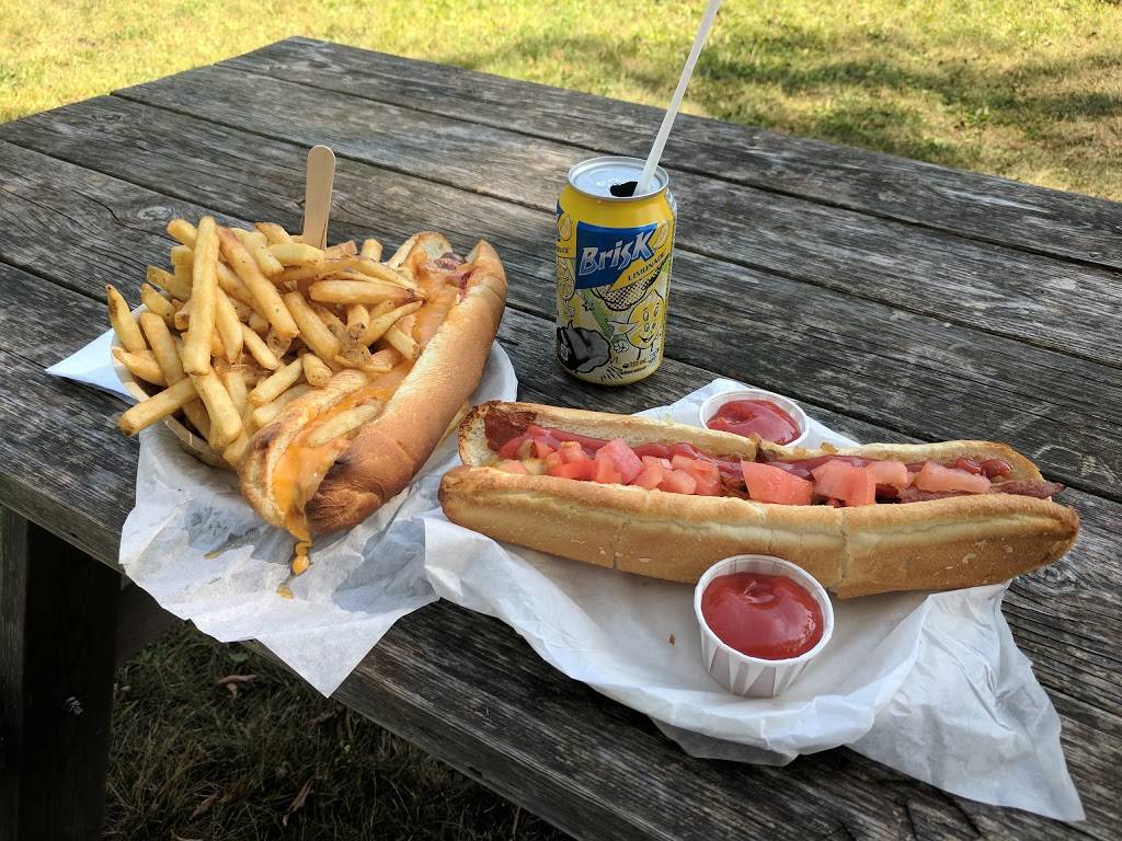 Easterbrooks Hotdog Stand | restaurant | 694 Spring Gardens Rd, Burlington, ON L7T 1J3, Canada | 9055279679 OR +1 905-527-9679