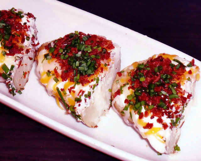 Devon Eats | restaurant | 7625 E Camelback Rd, Scottsdale, AZ 85251, USA | 3234139000 OR +1 323-413-9000