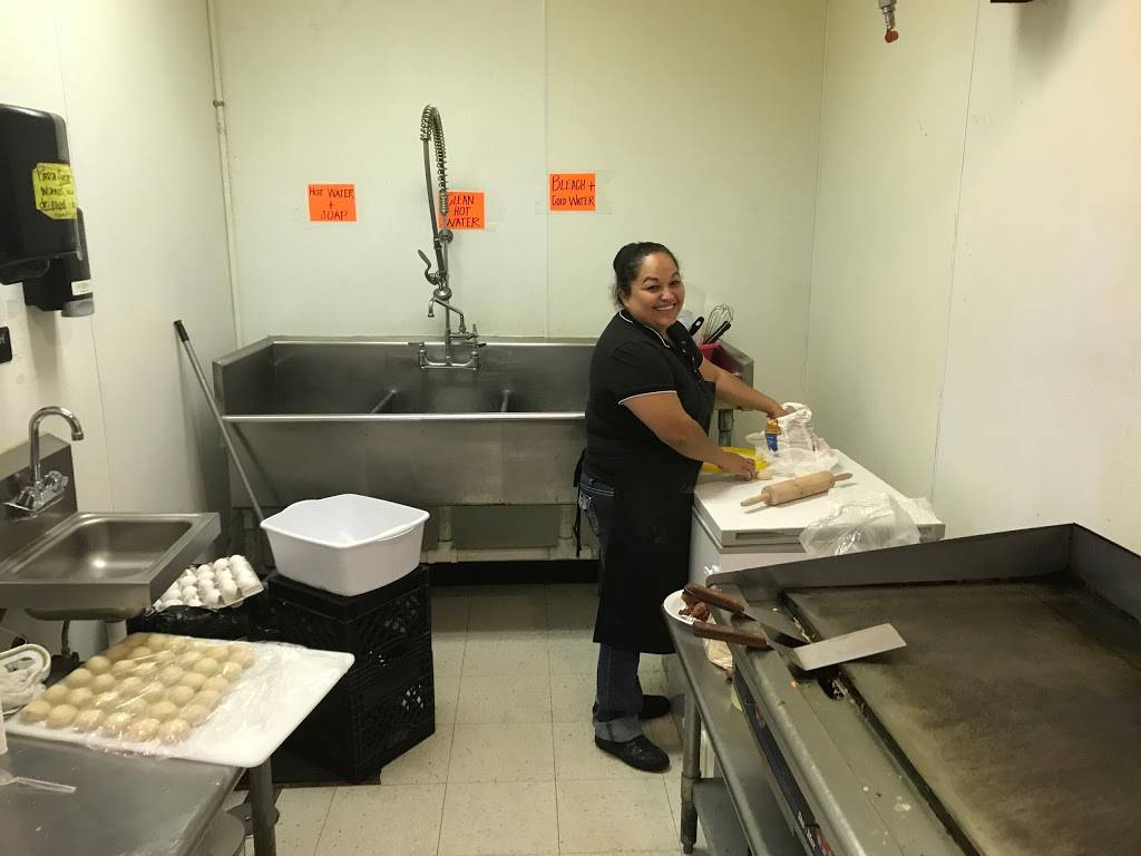 Gabbys Tacos | restaurant | 13420 West State Highway 29, Liberty Hill, TX 78642, USA | 5126455980 OR +1 512-645-5980