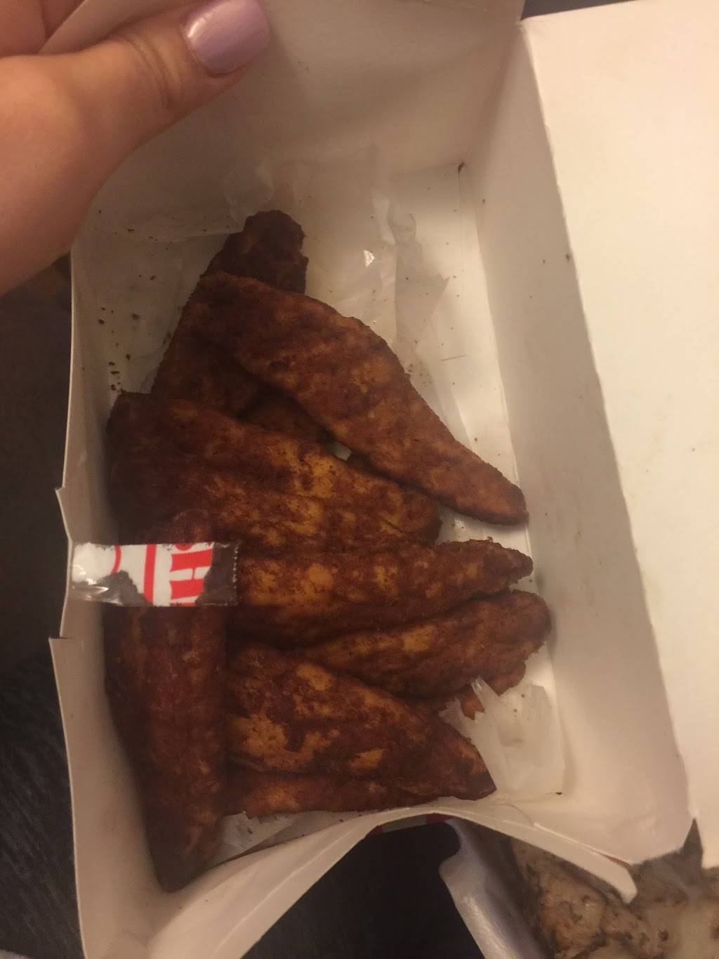 Chubby Burger Chicken & Pizza | restaurant | 56-17 Junction Blvd, Elmhurst, NY 11373, USA | 7188061846 OR +1 718-806-1846