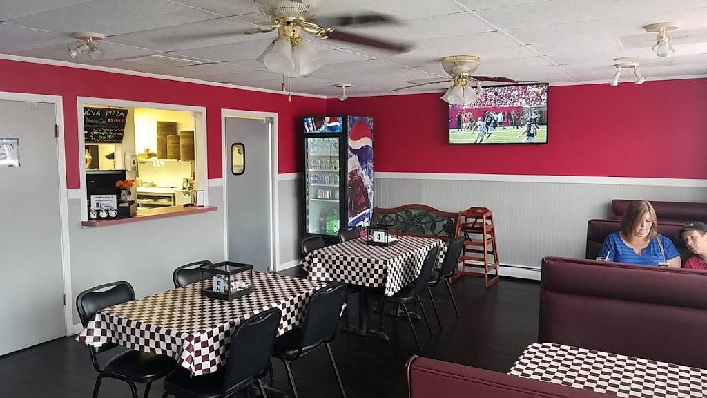 Villa Nova Pizza | restaurant | 874 N State St, Lockport, IL 60441, USA | 8158386682 OR +1 815-838-6682