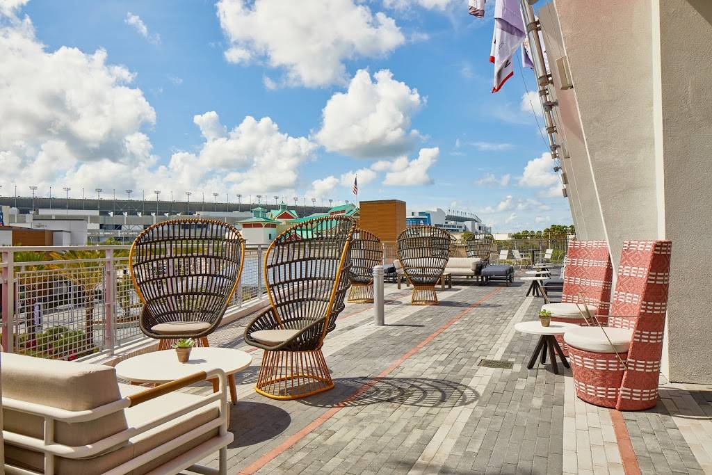 Sir Malcolm | restaurant | 1870 Victory Cir, Daytona Beach, FL 32114, USA | 3863239777 OR +1 386-323-9777