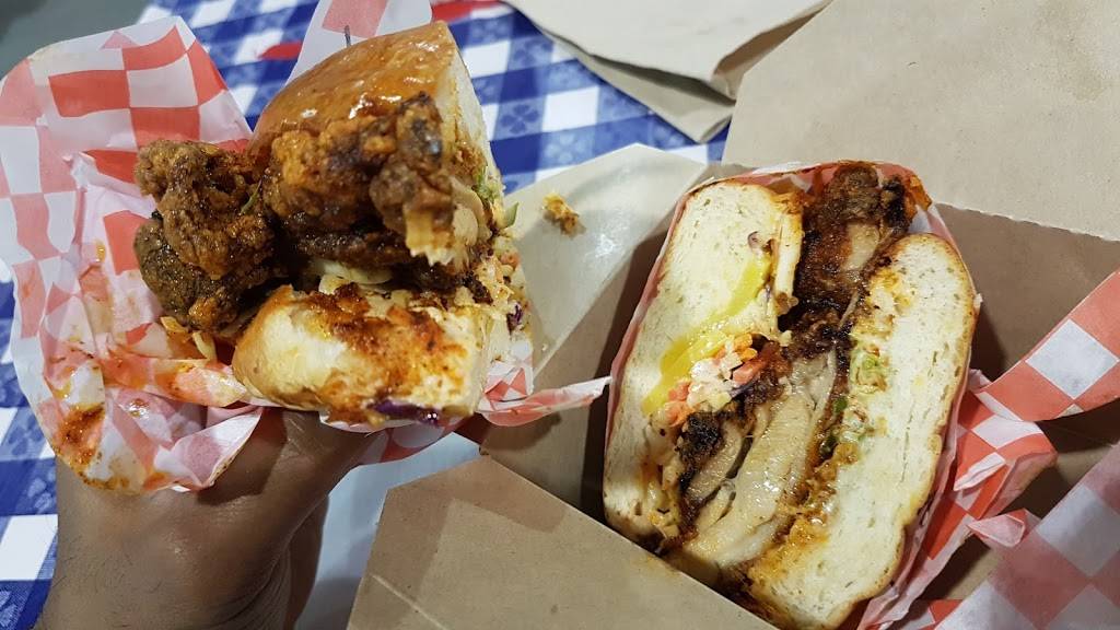 Canadian National Exhibition Food Building | restaurant | 10 Nova Scotia Ave, Toronto, ON M6K 3C3, Canada | 4162633330 OR +1 416-263-3330