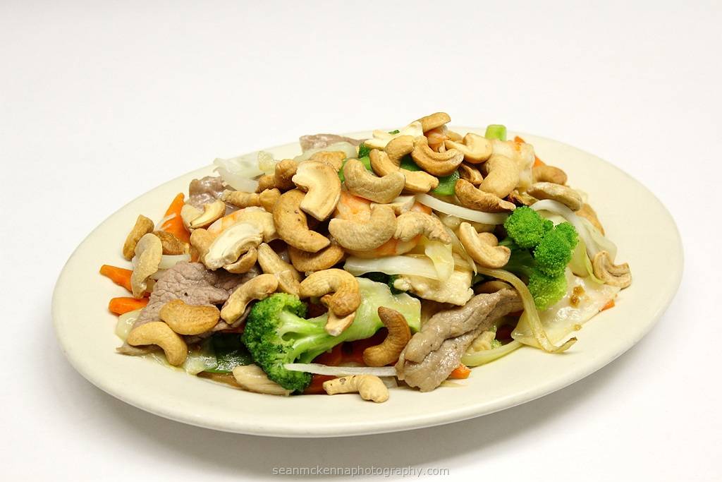 Vina Restaurant | restaurant | 756 Cleveland Ave S, St Paul, MN 55116, USA | 6516988408 OR +1 651-698-8408