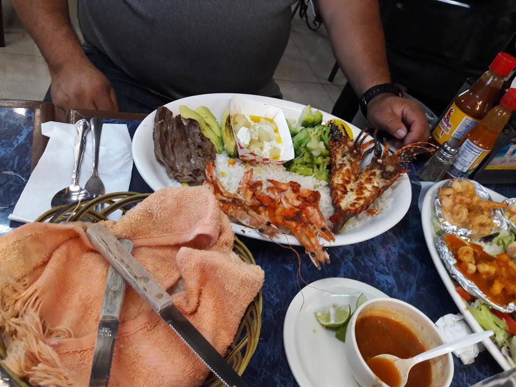 Mariscos Negro Durazo Otay | restaurant | Carr. Aeropuerto 418, Garita de Otay, 22430 Tijuana, B.C., Mexico | 016646475203 OR +52 664 647 5203