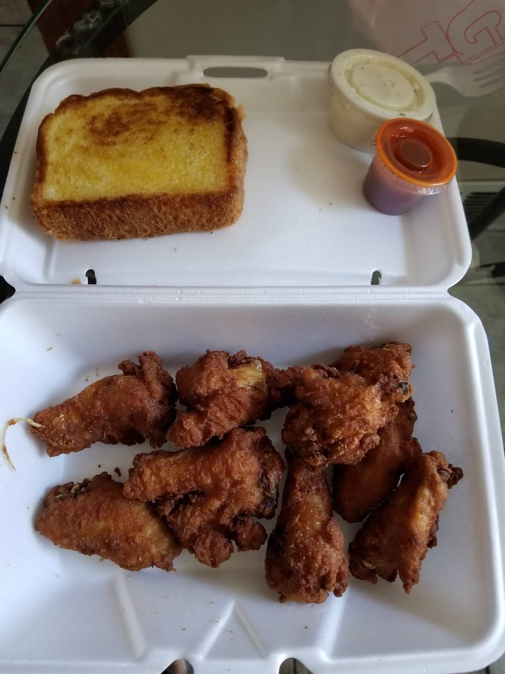 Hollywood Coney Island | restaurant | 20240 Grand River Ave, Detroit, MI 48219, USA | 3135355100 OR +1 313-535-5100