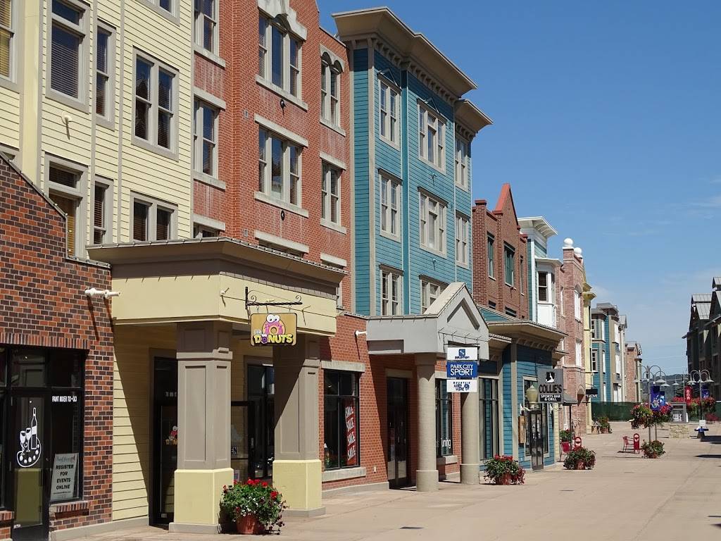 Collies Sports Bar & Grill | restaurant | 738 Main St, Park City, UT 84060, USA | 4356490888 OR +1 435-649-0888