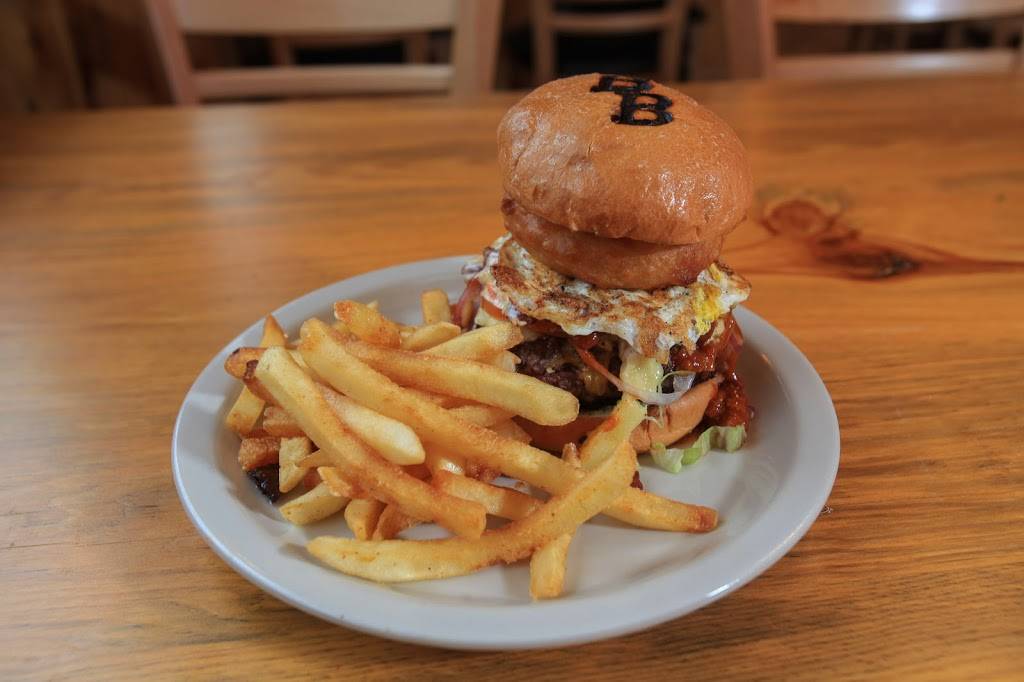 Bama Bucks Steakhouse & Exotic Animal Park | restaurant | 292 Bryant Rd, Boaz, AL 35956, USA | 2562819234 OR +1 256-281-9234