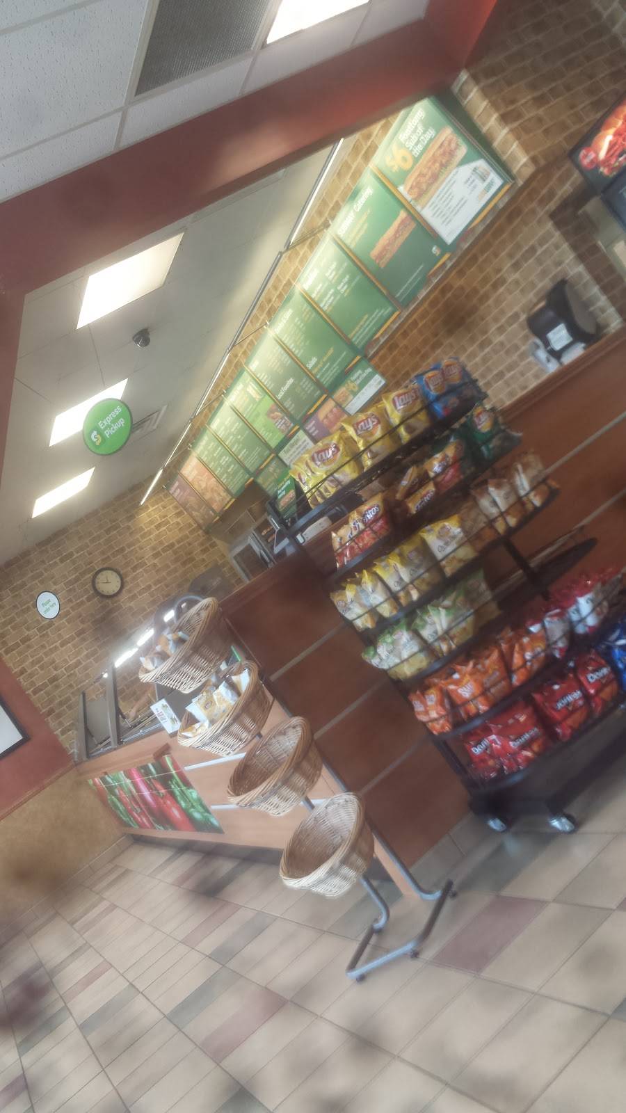 Subway | restaurant | 502 East St, Pittsfield, MA 01201, USA | 4134648400 OR +1 413-464-8400