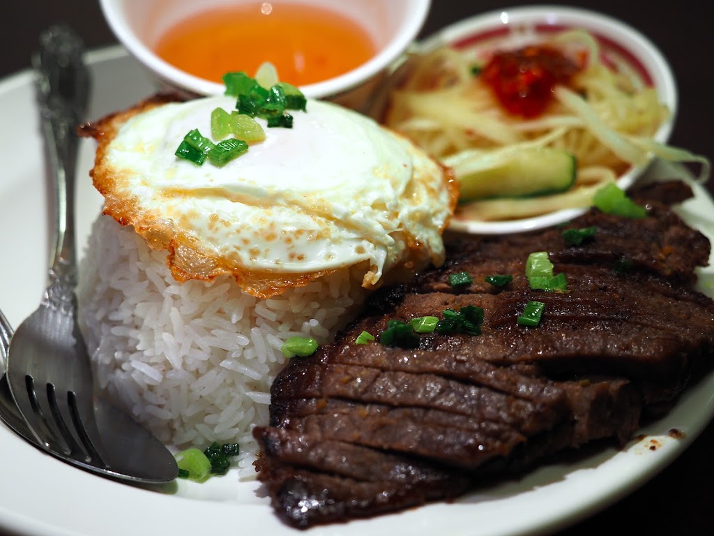 Fusion Central Restaurant | restaurant | 12123 Lorain Ave, Cleveland, OH 44111, USA | 2164718054 OR +1 216-471-8054