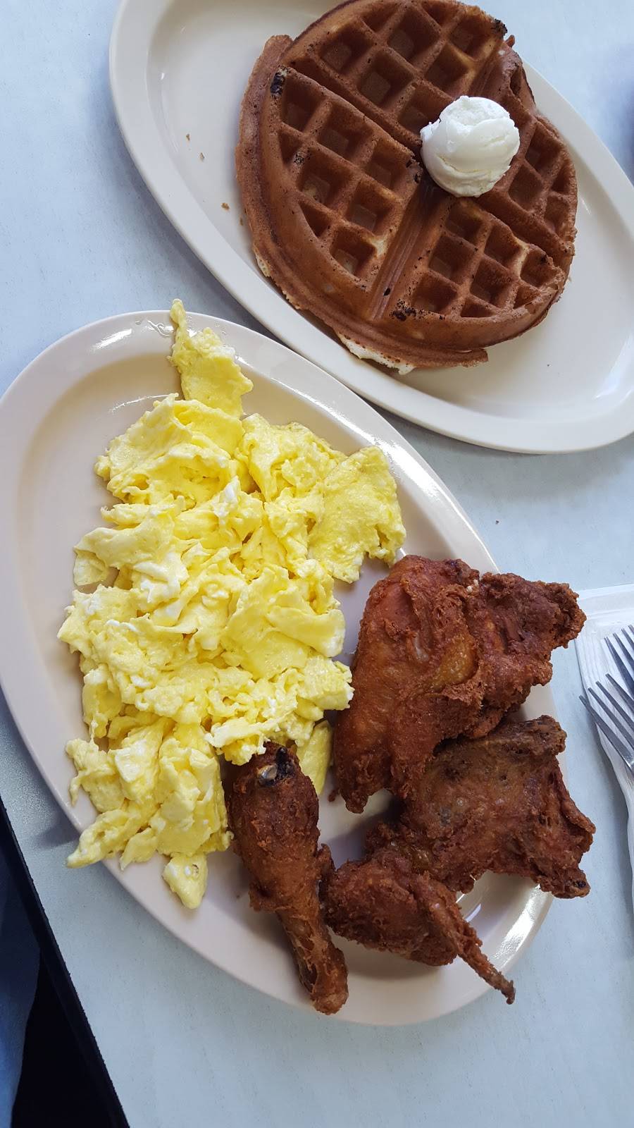 Chef Burger | restaurant | 4397 Township Ave, Simi Valley, CA 93063, USA | 8055821491 OR +1 805-582-1491