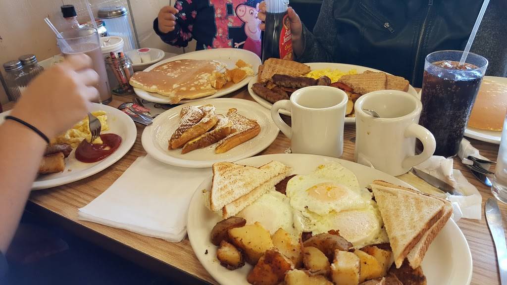 Lincolns Landing | restaurant | 156 Humphrey St, Swampscott, MA 01907, USA | 7815935565 OR +1 781-593-5565