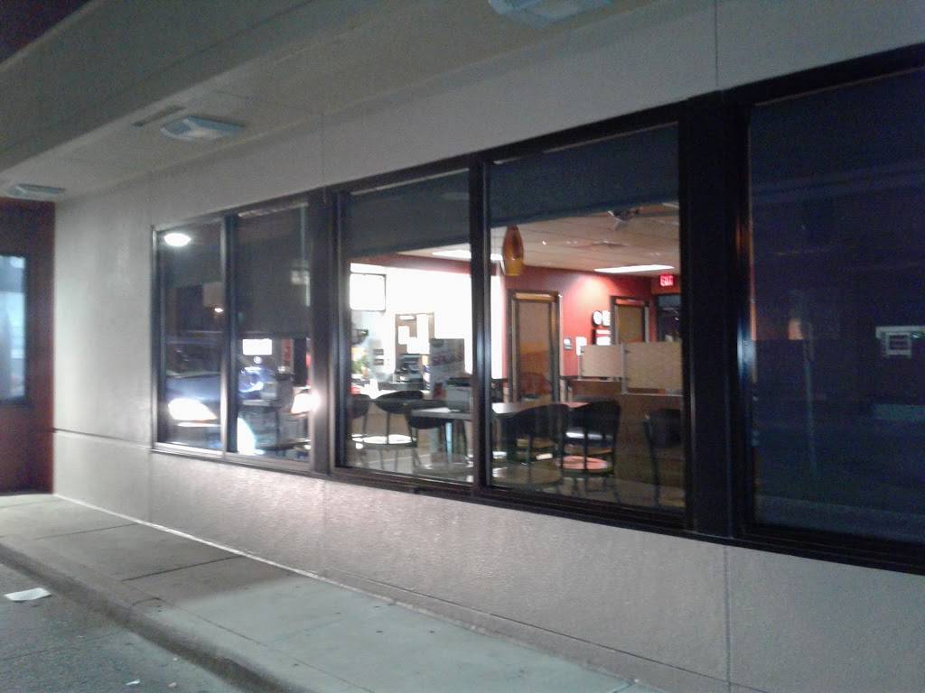 Jack in the Box | restaurant | 7960 South Fwy, Fort Worth, TX 76134, USA | 8175680060 OR +1 817-568-0060