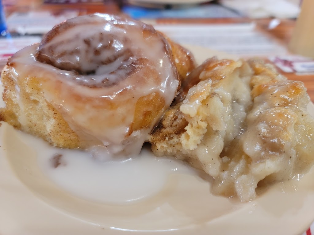 Browns Catfish | restaurant | 1804 E Main St, Russellville, AR 72802, USA | 4799683360 OR +1 479-968-3360