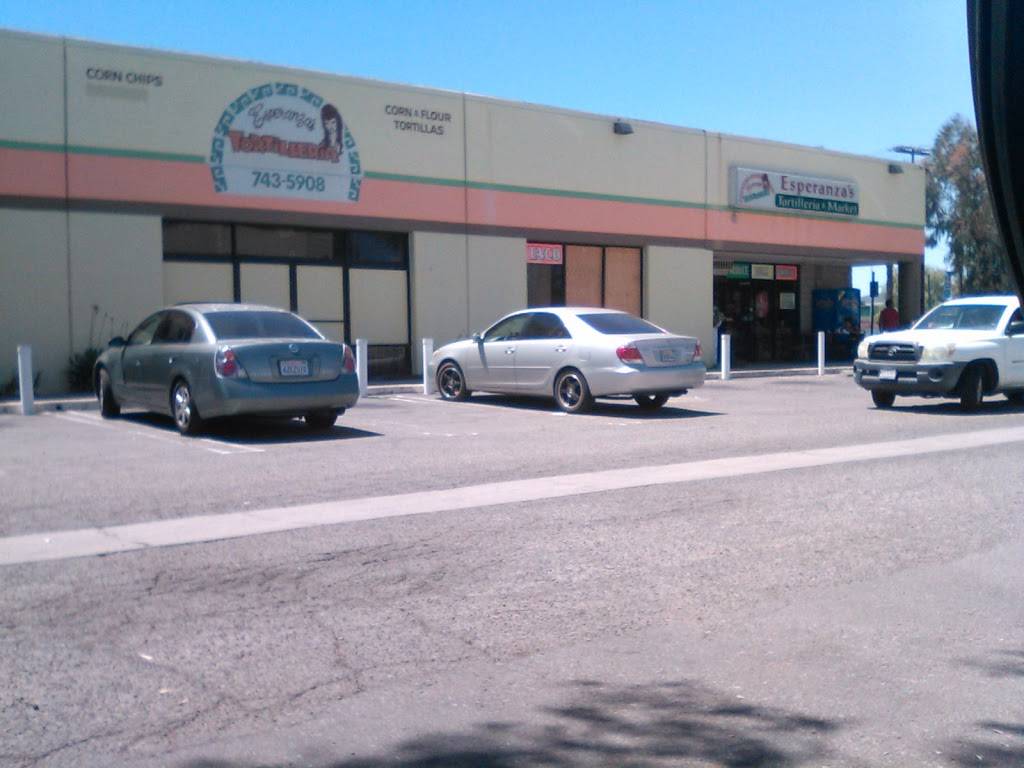 Esperanzas Tortilleria | restaurant | 750 Rock Springs Rd, Escondido, CA 92025, USA | 7607435909 OR +1 760-743-5909