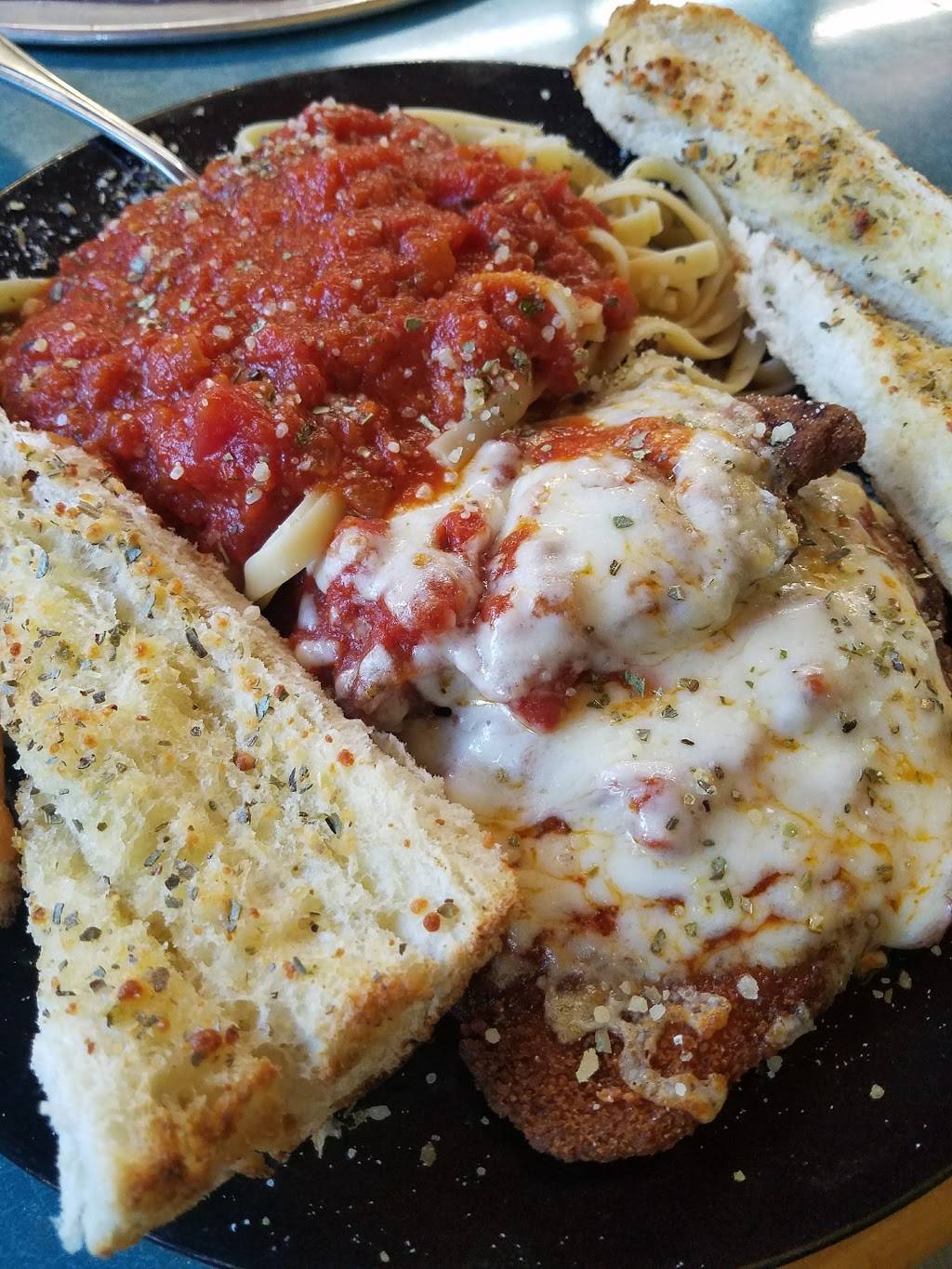 Giovanni’s Pizzeria & Pasta | restaurant | 2006 Atlantic Ave, Virginia Beach, VA 23451, USA | 7574251575 OR +1 757-425-1575