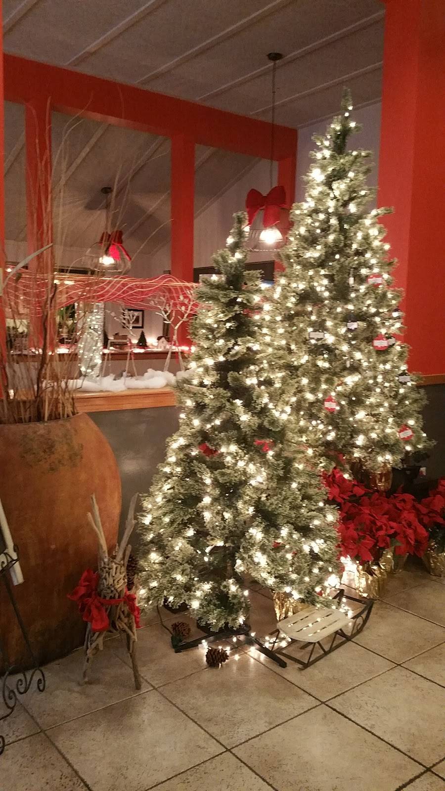 Arizona Family Restaurant | night club | 80 W Esperanza Blvd, Green Valley, AZ 85614, USA | 5206253680 OR +1 520-625-3680