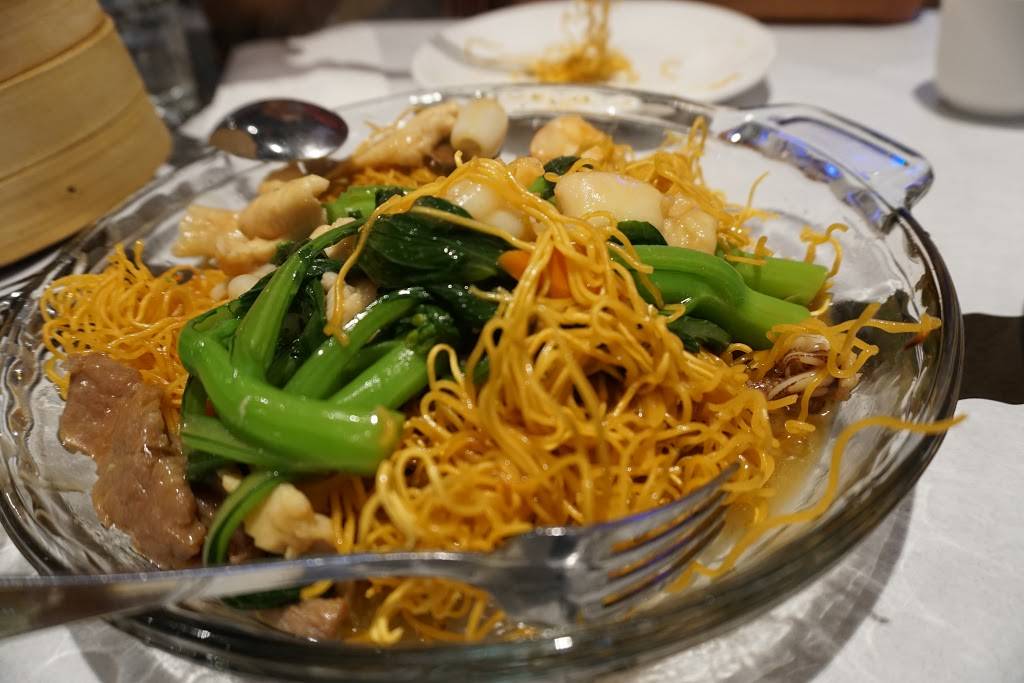 Dim Sum Club | restaurant | 2550 Van Ness Ave, San Francisco, CA 94109, USA | 4155292615 OR +1 415-529-2615