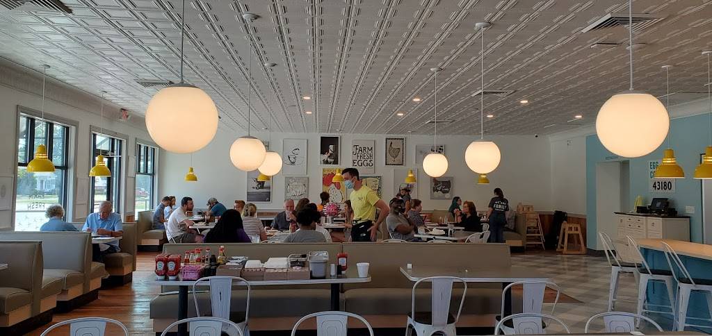 Eggs Up Grill | restaurant | 301 N Main St, Simpsonville, SC 29681, USA | 8643996936 OR +1 864-399-6936