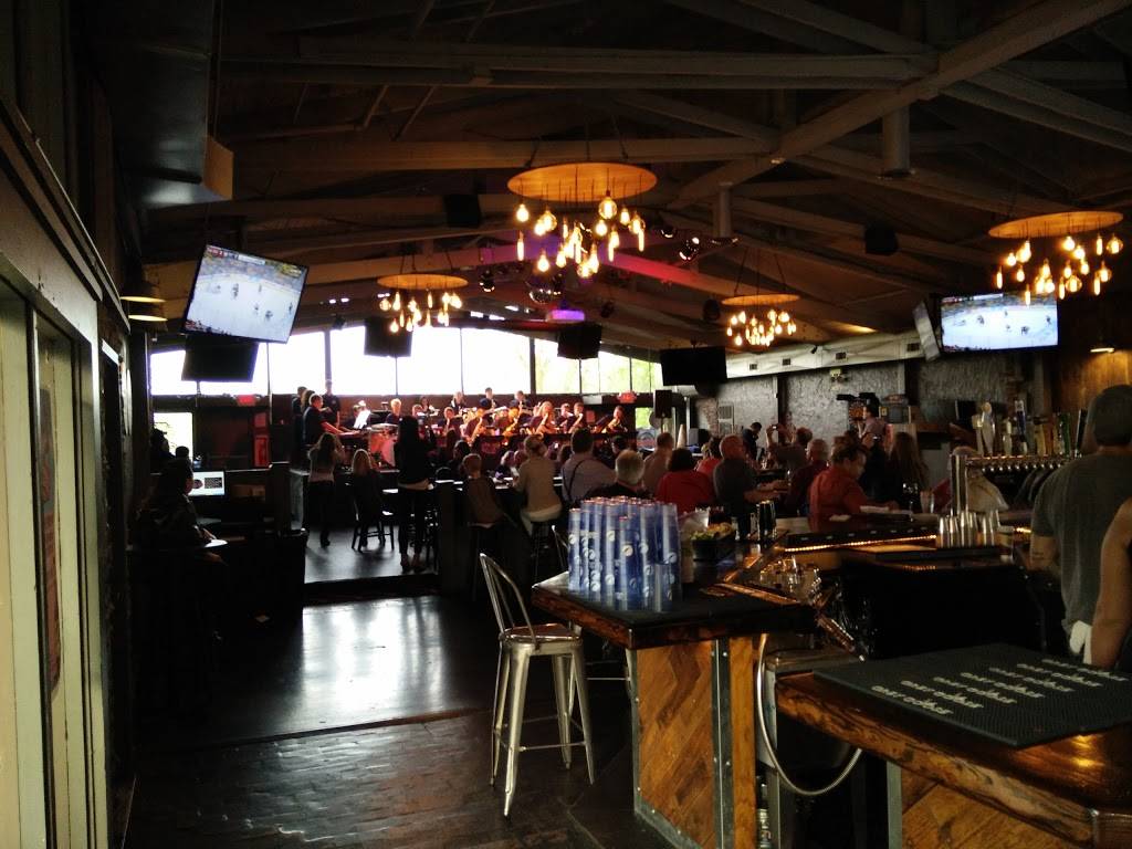 BaseCamp Pub | restaurant | 5750 Lakeside Dr, Lisle, IL 60532, USA | 3317774712 OR +1 331-777-4712